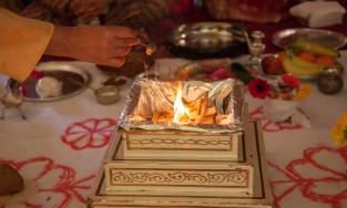 Malayali Poojari in Bangalore
